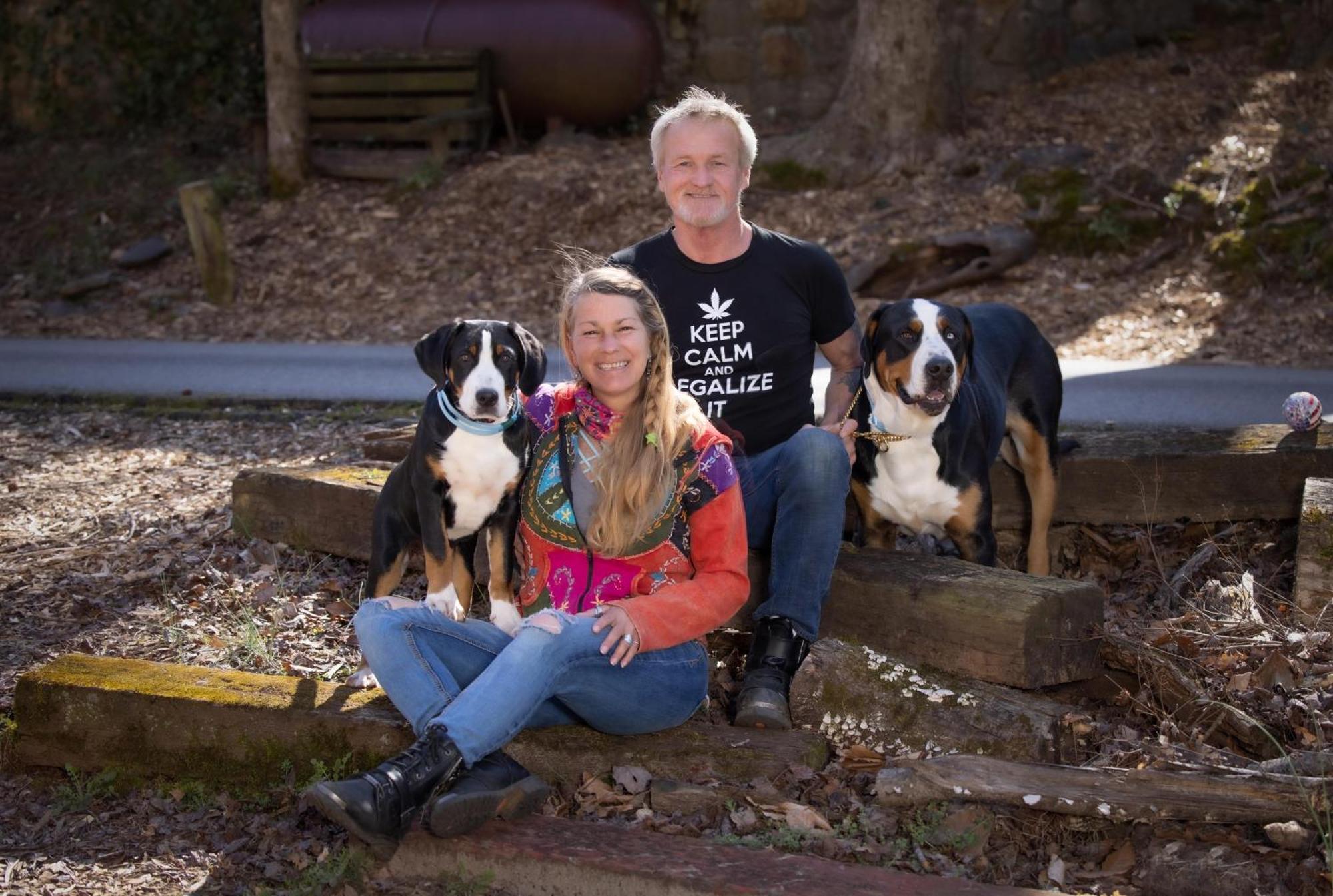 Bear Creek Lodge And Cabins In Helen Ga - Pet Friendly, River On Property, Walking Distance To Downtown Helen Exteriör bild