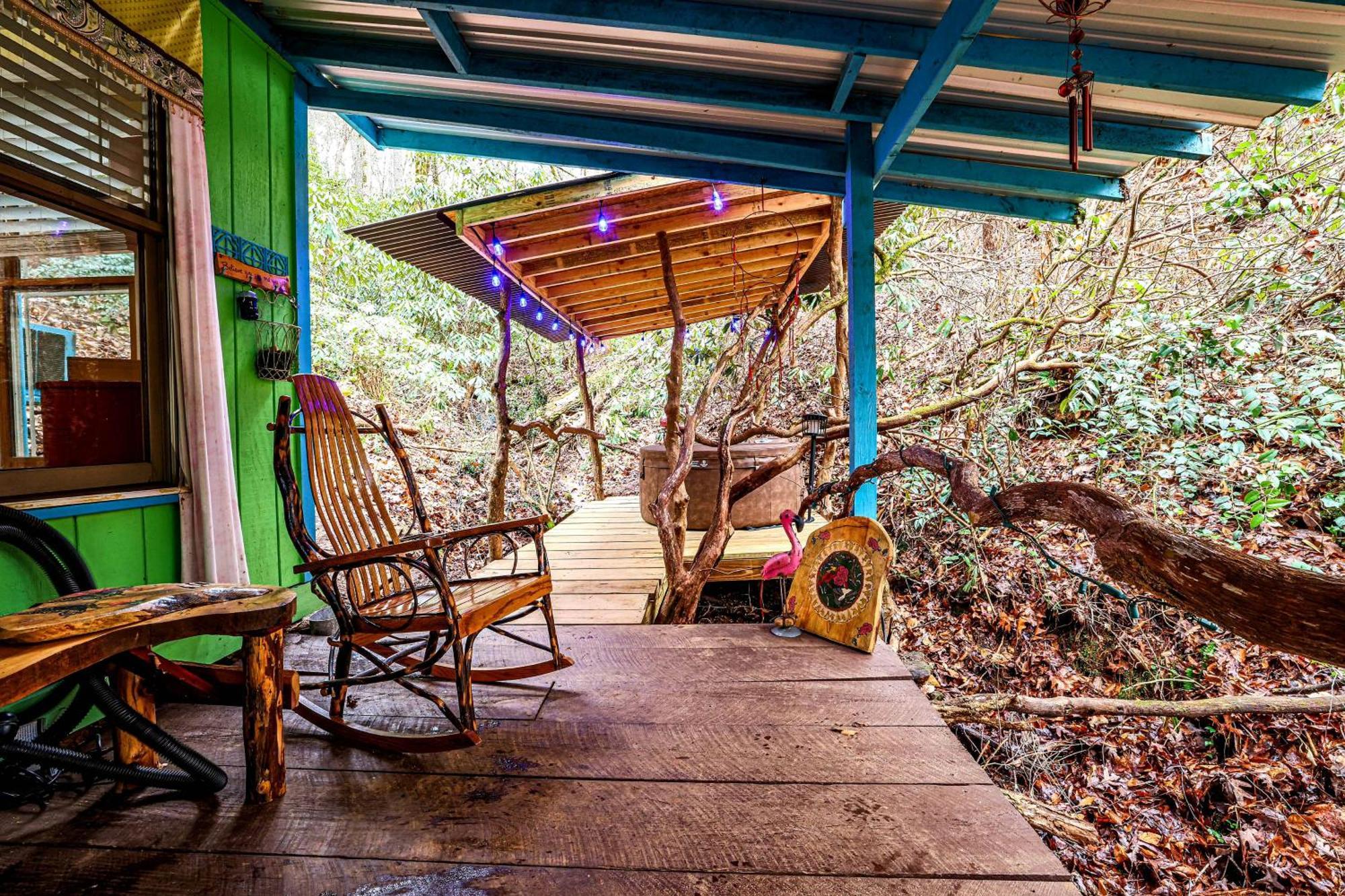 Bear Creek Lodge And Cabins In Helen Ga - Pet Friendly, River On Property, Walking Distance To Downtown Helen Exteriör bild